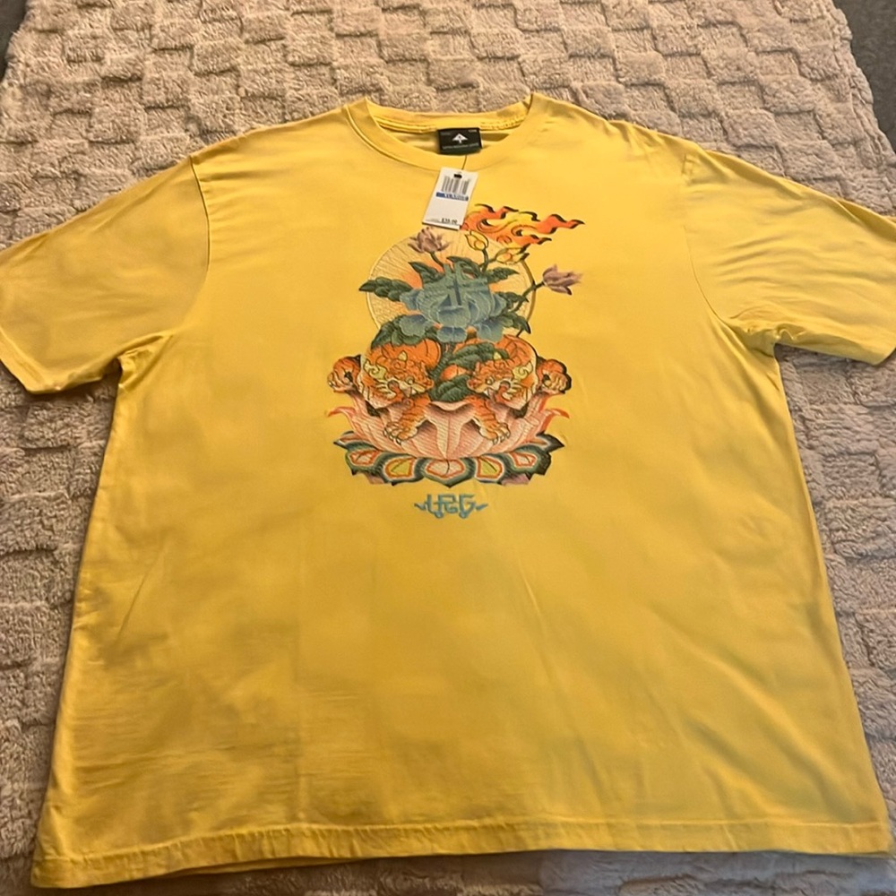 NWT,LRG T Shirt,XL
